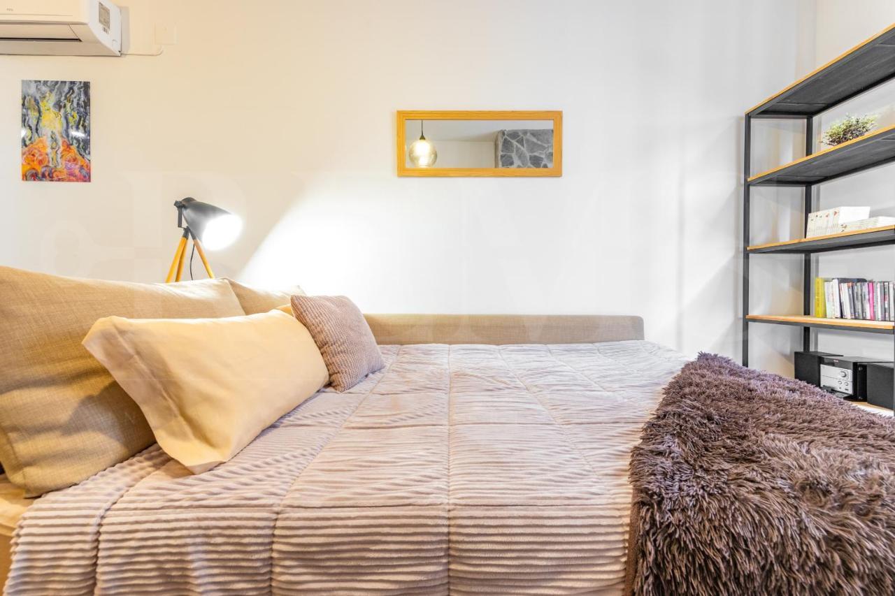 말라가 Cozy Flat With Common Pool & Parking - Center By Rems 아파트 외부 사진
